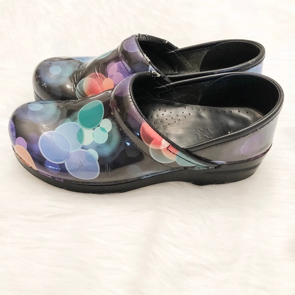 rainbow dansko